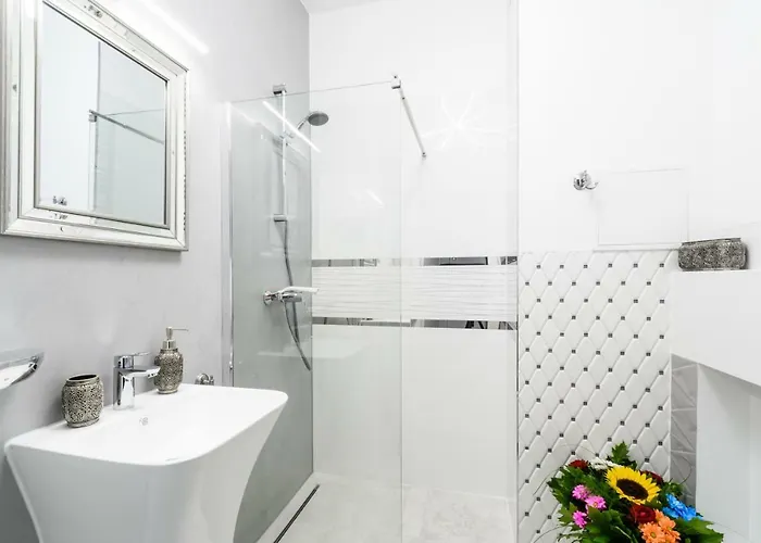 Pawia Deluxe- 10 Min To Center شقة فندقية