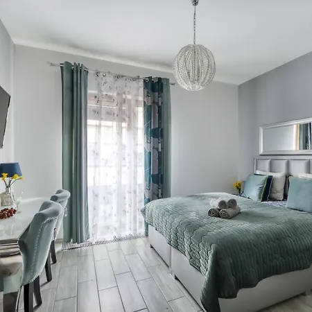 Pawia Deluxe- 10 Min To Center, Self Check-in, Optional Breakfest, Parking On The Street 3*