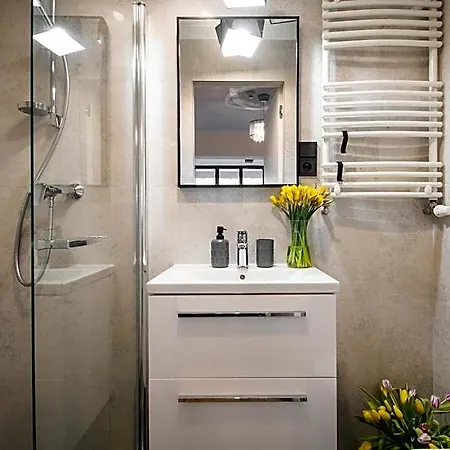 Pawia Deluxe- 10 Min To Center, Self Check-in, Optional Breakfest, Parking On The Street