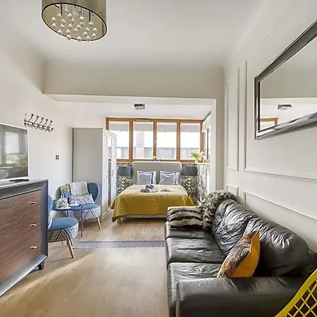 Appart hôtel Pawia Deluxe- 10 Min To Center, Self Check-in, Optional Breakfest, Parking On The Street 3*