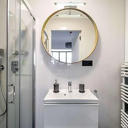 Appart hôtel Pawia Deluxe- 10 Min To Center, Self Check-in, Optional Breakfest, Parking On The Street