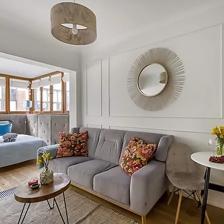 Appart hôtel Pawia Deluxe- 10 Min To Center, Self Check-in, Optional Breakfest, Parking On The Street 3*