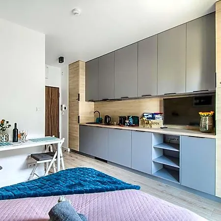 Appart hôtel Pawia Deluxe- 10 Min To Center, Self Check-in, Optional Breakfest, Parking On The Street