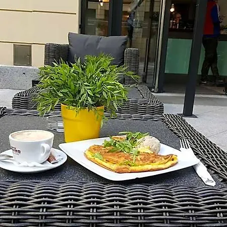 Pawia Deluxe- 10 Min To Center, Self Check-in, Optional Breakfest, Parking On The Street Варшава