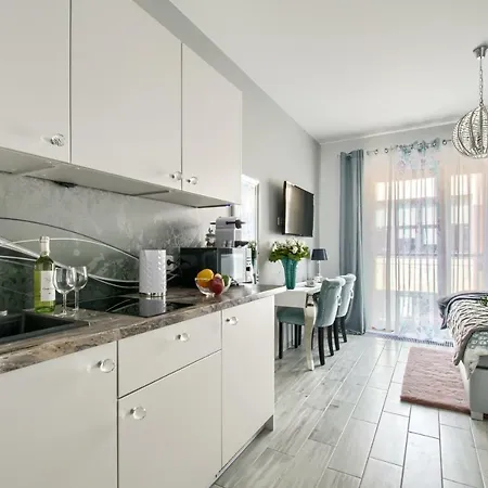Pawia Deluxe- 10 Min To Center, Self Check-in, Optional Breakfest, Parking On The Street