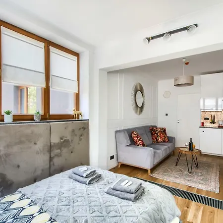 Apartmanhotel Pawia Deluxe- 10 Min To Center 3*