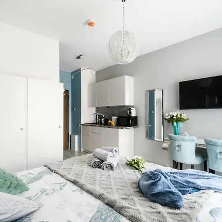 Pawia Deluxe Apart-hotel Varsóvia